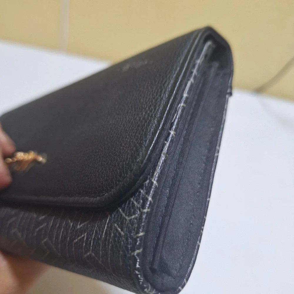 Tommy Hilfiger Women's Black Bifold Wallet Clutch Gold Logo RFID New With Tags